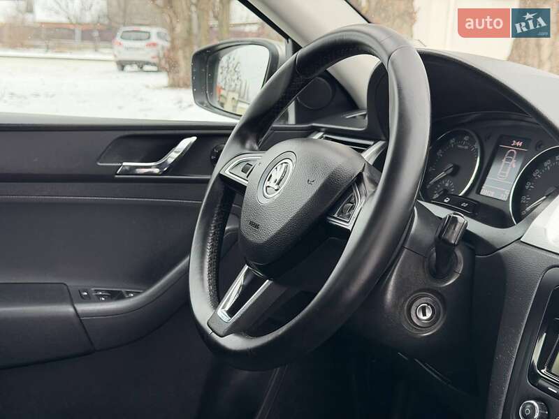 Лифтбек Skoda Rapid 2013 в Ахтырке фото 34 Лифтбек Skoda Rapid 2013 в Ахтырке