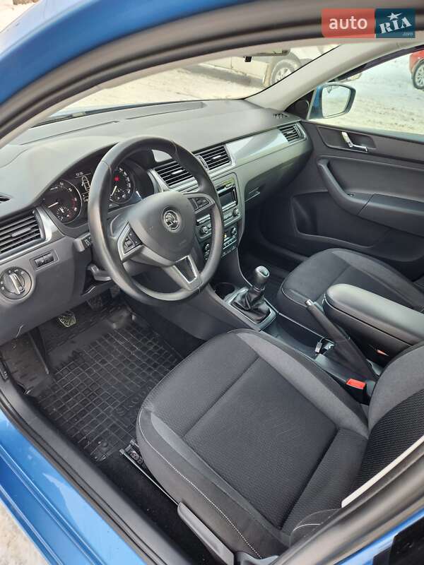 Лифтбек Skoda Rapid 2013 в Тернополе