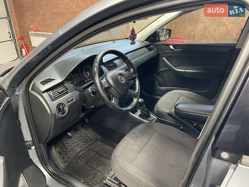 Лифтбек Skoda Rapid 2013 в Киеве фото 15 Лифтбек Skoda Rapid 2013 в Киеве