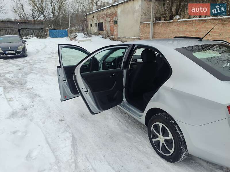 Лифтбек Skoda Rapid 2013 в Умани фото 4 Лифтбек Skoda Rapid 2013 в Умани