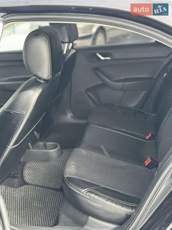 Лифтбек Skoda Rapid 2013 в Яремче фото 9 Лифтбек Skoda Rapid 2013 в Яремче