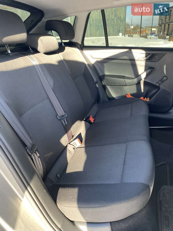 Хэтчбек Skoda Rapid 2014 в Чернигове фото 8 Хэтчбек Skoda Rapid 2014 в Чернигове