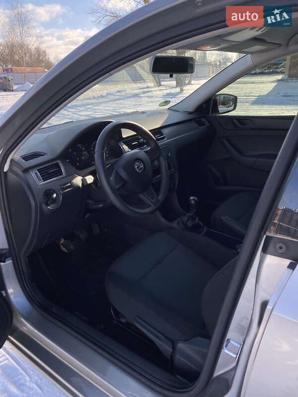 Хэтчбек Skoda Rapid 2014 в Чернигове фото 18 Хэтчбек Skoda Rapid 2014 в Чернигове