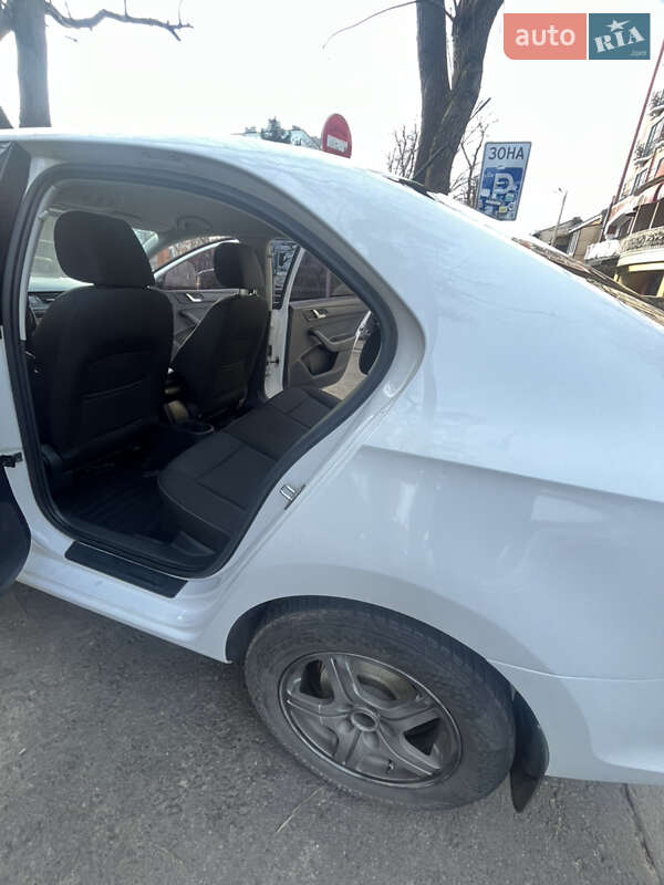 Ліфтбек Skoda Rapid 2013 в Одесі фото 13 Ліфтбек Skoda Rapid 2013 в Одесі