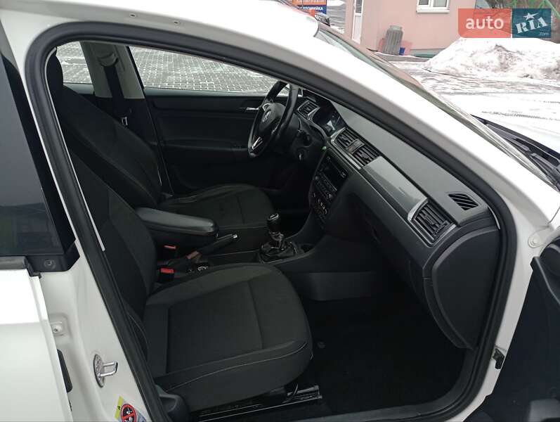 Лифтбек Skoda Rapid 2014 в Виннице