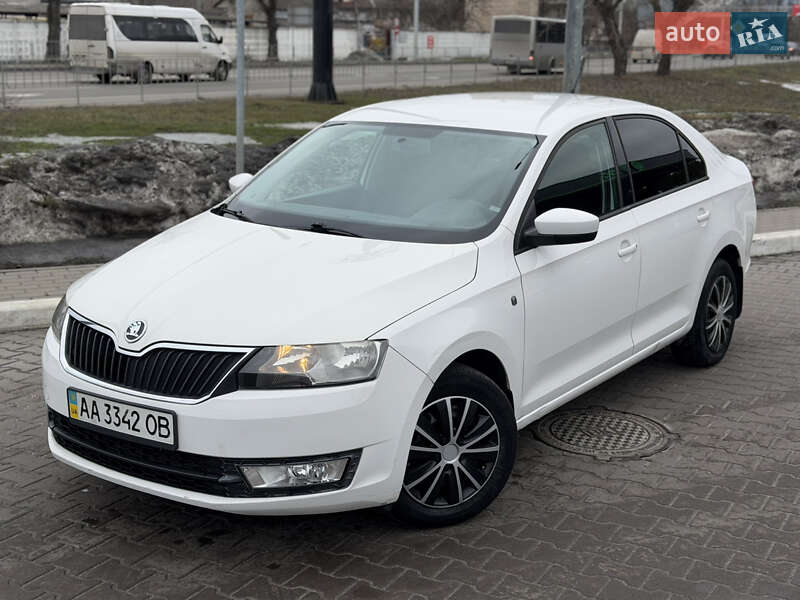 Лифтбек Skoda Rapid 2013 в Киеве
