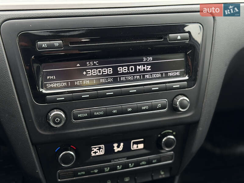 Лифтбек Skoda Rapid 2013 в Киеве