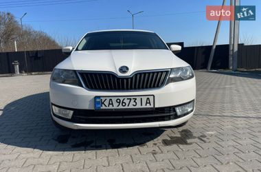 Хэтчбек Skoda Rapid 2014 в Львове