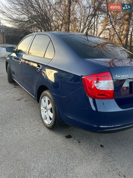 Лифтбек Skoda Rapid 2015 в Киеве