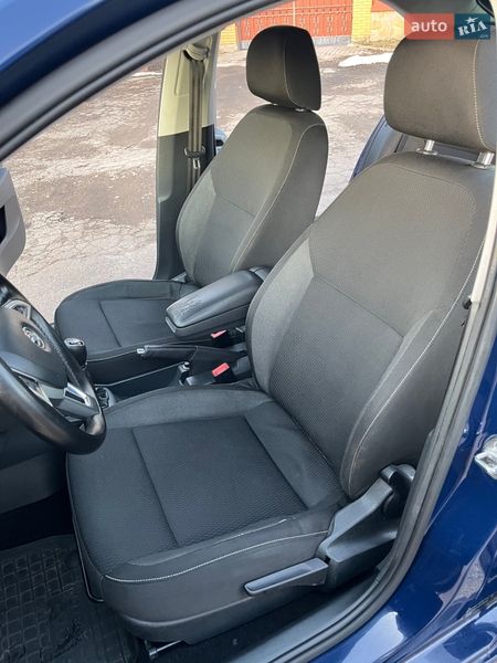 Лифтбек Skoda Rapid 2015 в Киеве