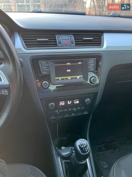 Лифтбек Skoda Rapid 2015 в Киеве