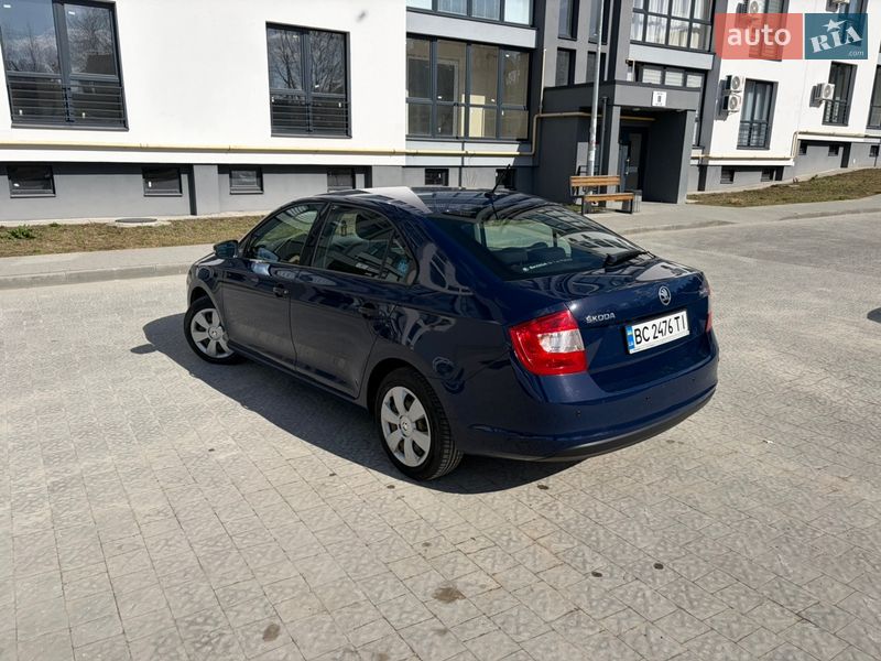 Лифтбек Skoda Rapid 2015 в Новояворовске