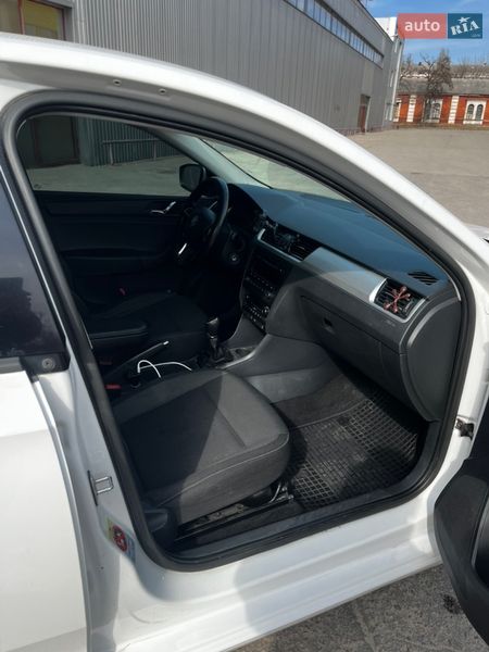 Лифтбек Skoda Rapid 2013 в Кропивницком фото 10 Лифтбек Skoda Rapid 2013 в Кропивницком