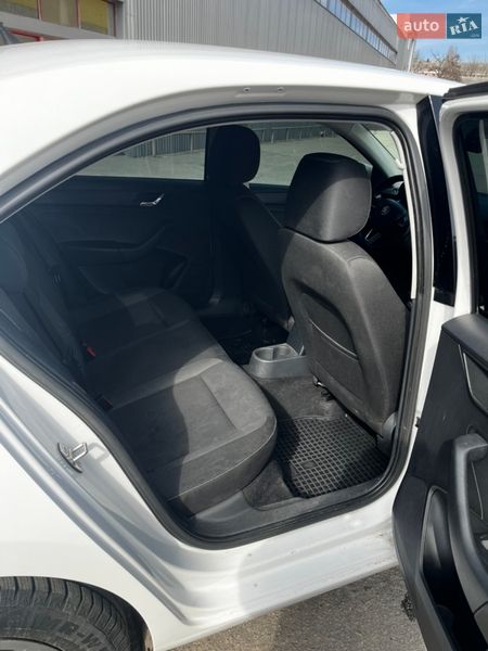 Лифтбек Skoda Rapid 2013 в Кропивницком фото 11 Лифтбек Skoda Rapid 2013 в Кропивницком