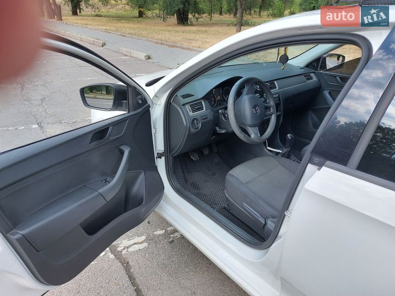 Лифтбек Skoda Rapid 2016 в Кропивницком фото 11 Лифтбек Skoda Rapid 2016 в Кропивницком