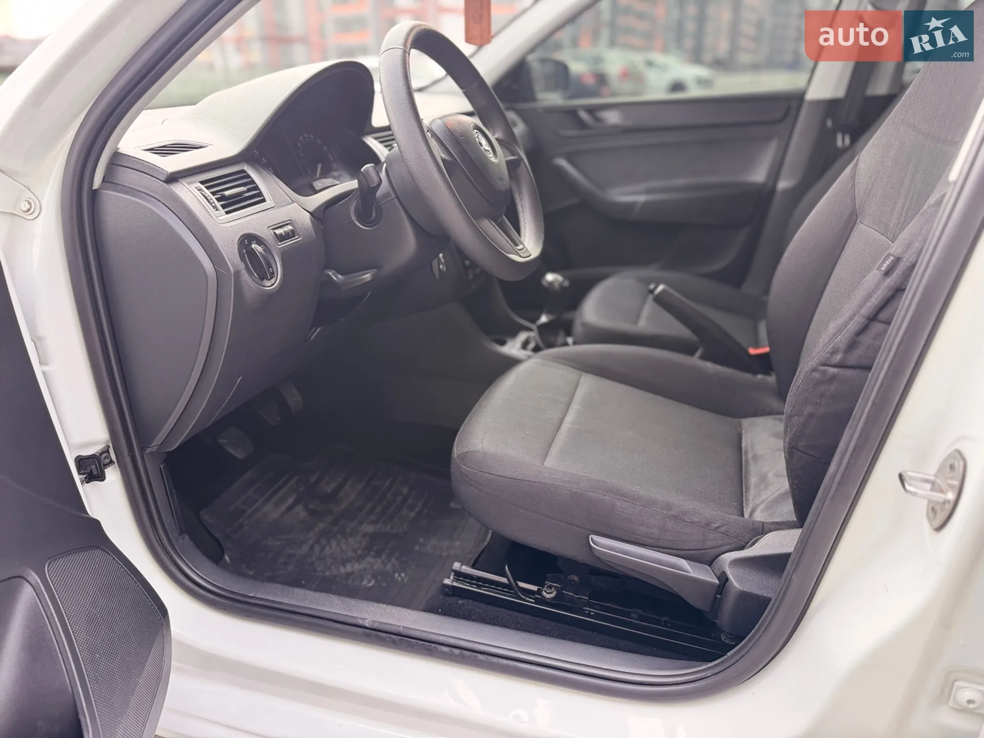 2014 Skoda Rapid - мініатюра 64