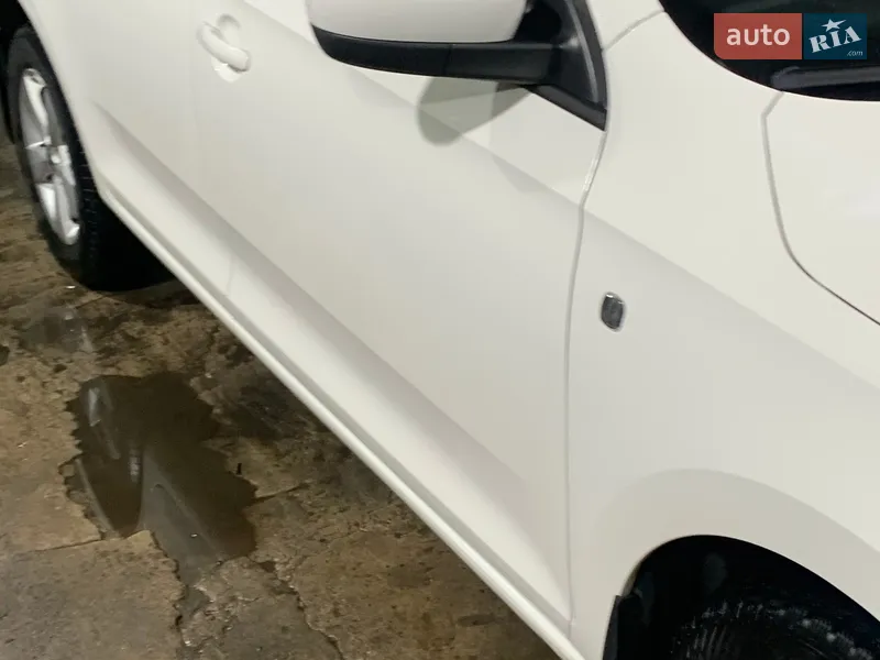 Skoda Rapid 2015 VIN TMBEH6NH1F4545111 фото оголошення 15 з 45