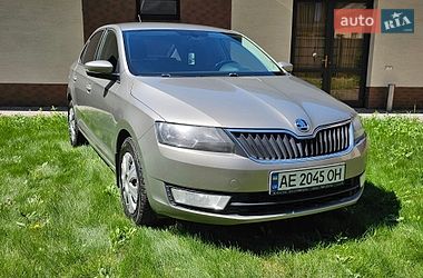 Лифтбек Skoda Rapid 2017 в Ивано-Франковске