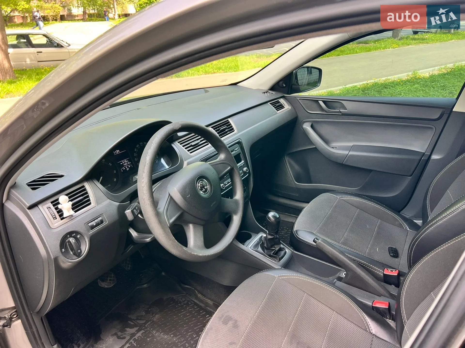 2013 Skoda Rapid - мініатюра 8