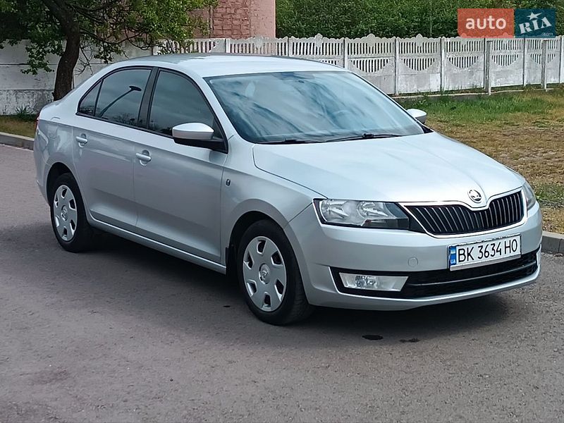 Лифтбек Skoda Rapid 2013 в Сарнах