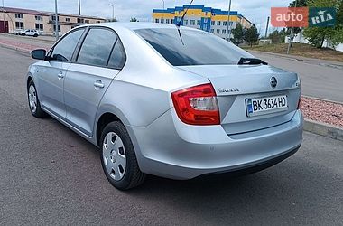 Лифтбек Skoda Rapid 2013 в Сарнах