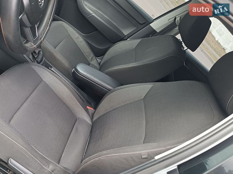 Лифтбек Skoda Rapid 2013 в Сарнах
