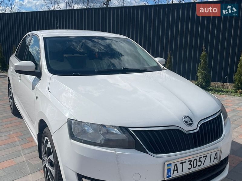 Лифтбек Skoda Rapid 2013 в Долине