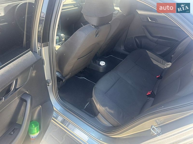 Лифтбек Skoda Rapid 2013 в Одессе фото 6 Лифтбек Skoda Rapid 2013 в Одессе
