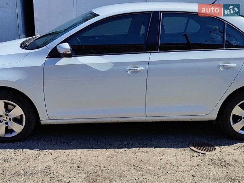 Лифтбек Skoda Rapid 2019 в Черкассах