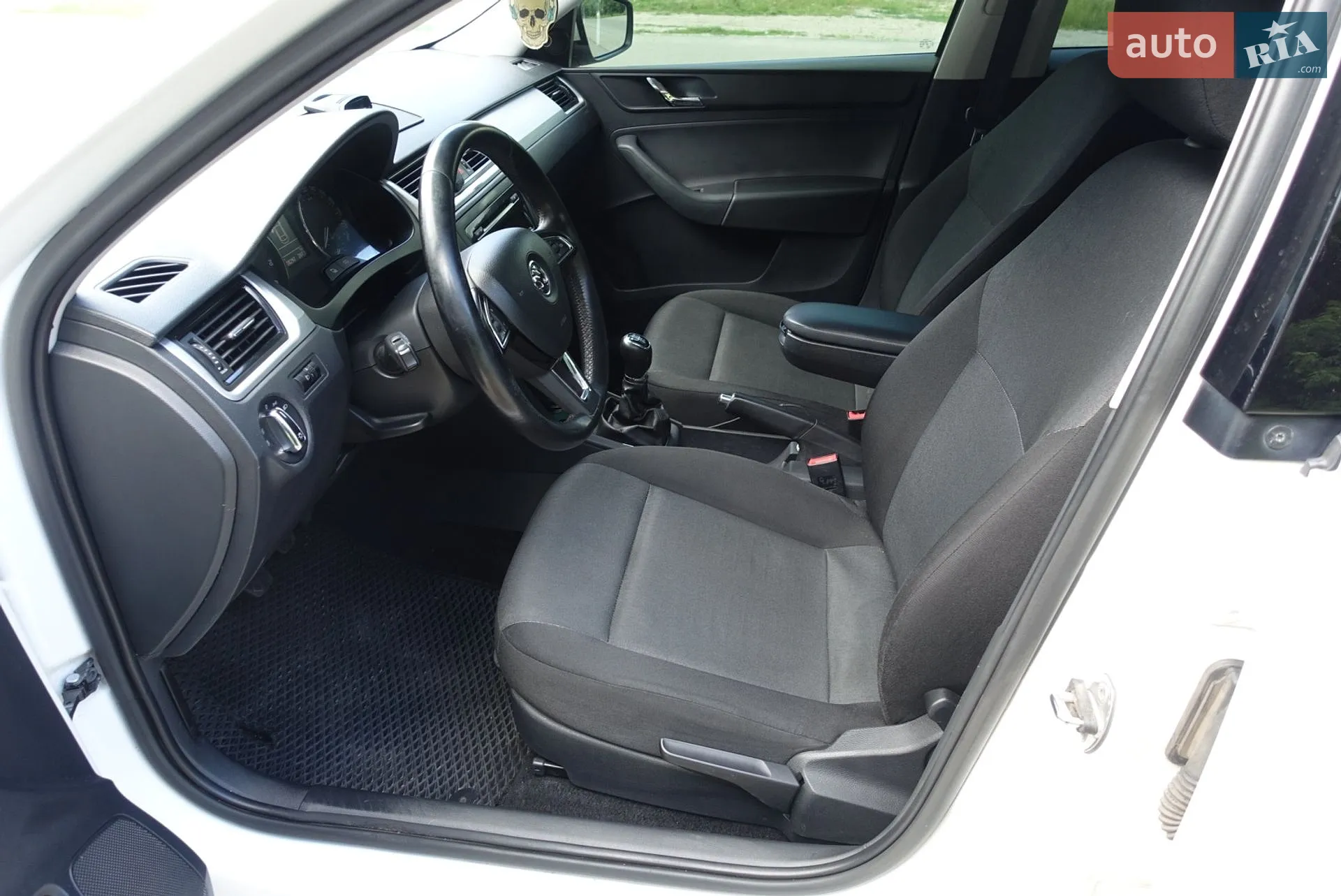 2013 Skoda Rapid - мініатюра 8