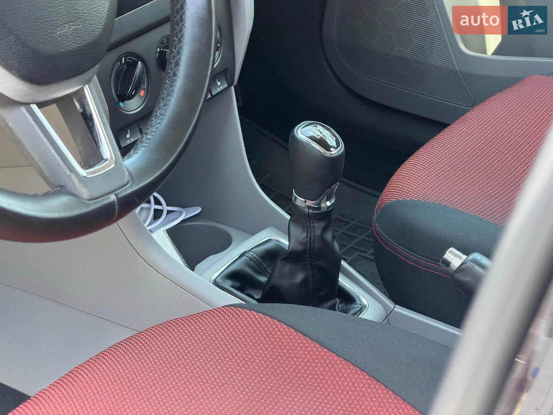 2015 Skoda Rapid - мініатюра 44