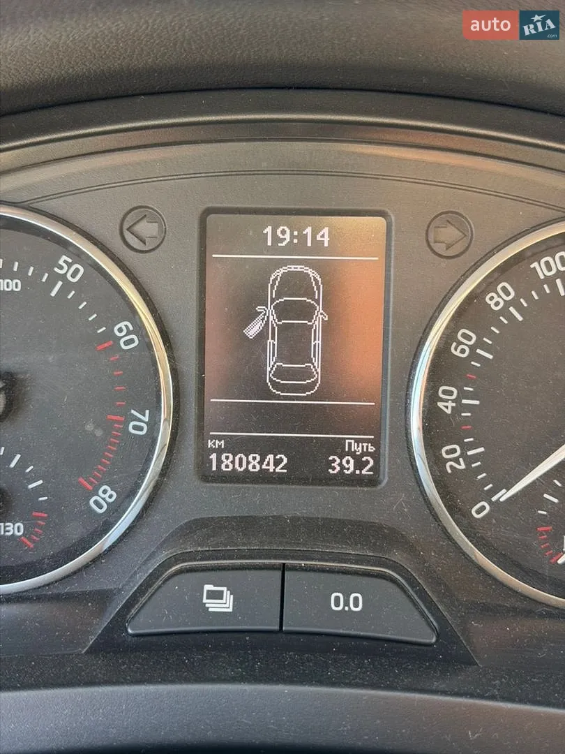 2014 Skoda Rapid - мініатюра 8