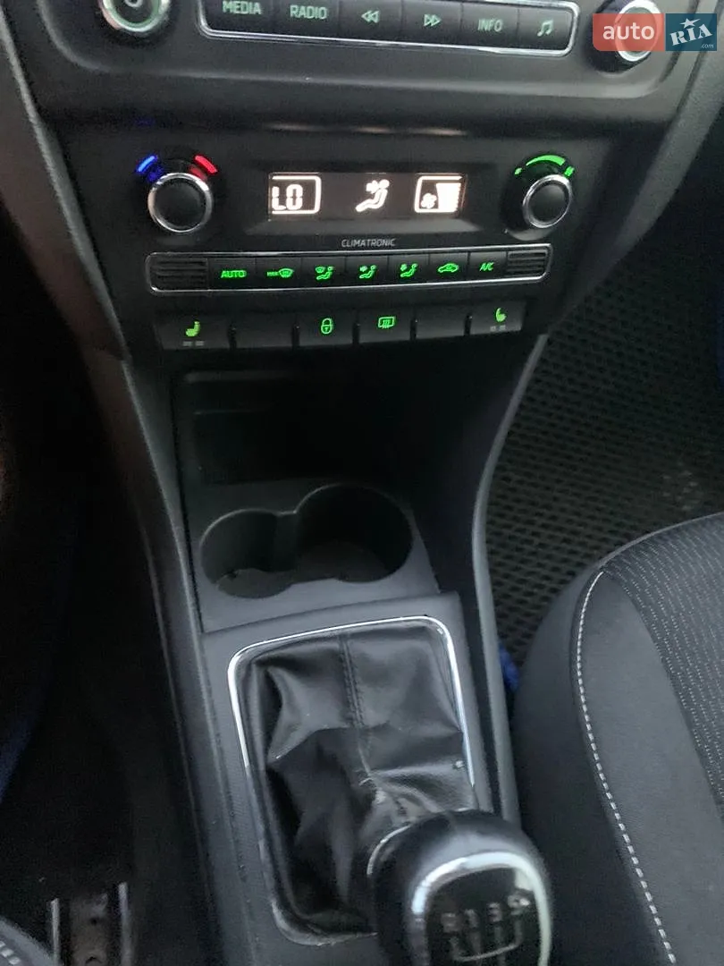 2013 Skoda Rapid - мініатюра 2