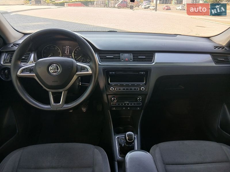 Лифтбек Skoda Rapid 2013 в Днепре