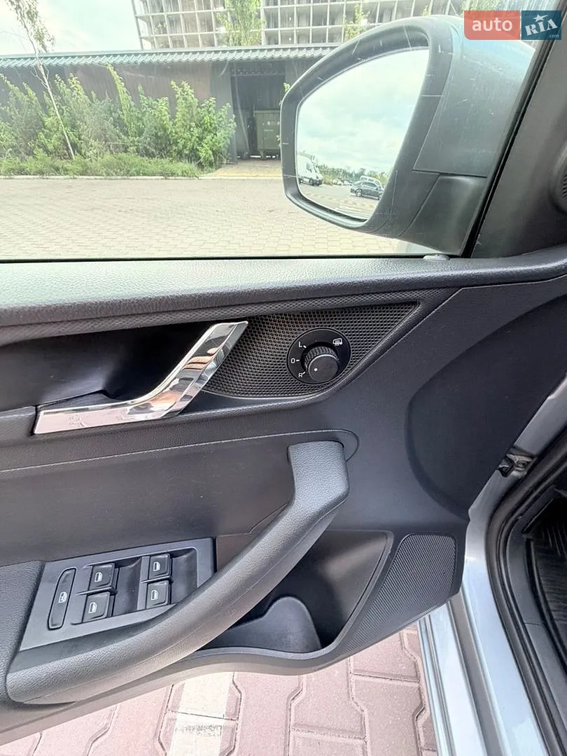 2013 Skoda Rapid - мініатюра 11