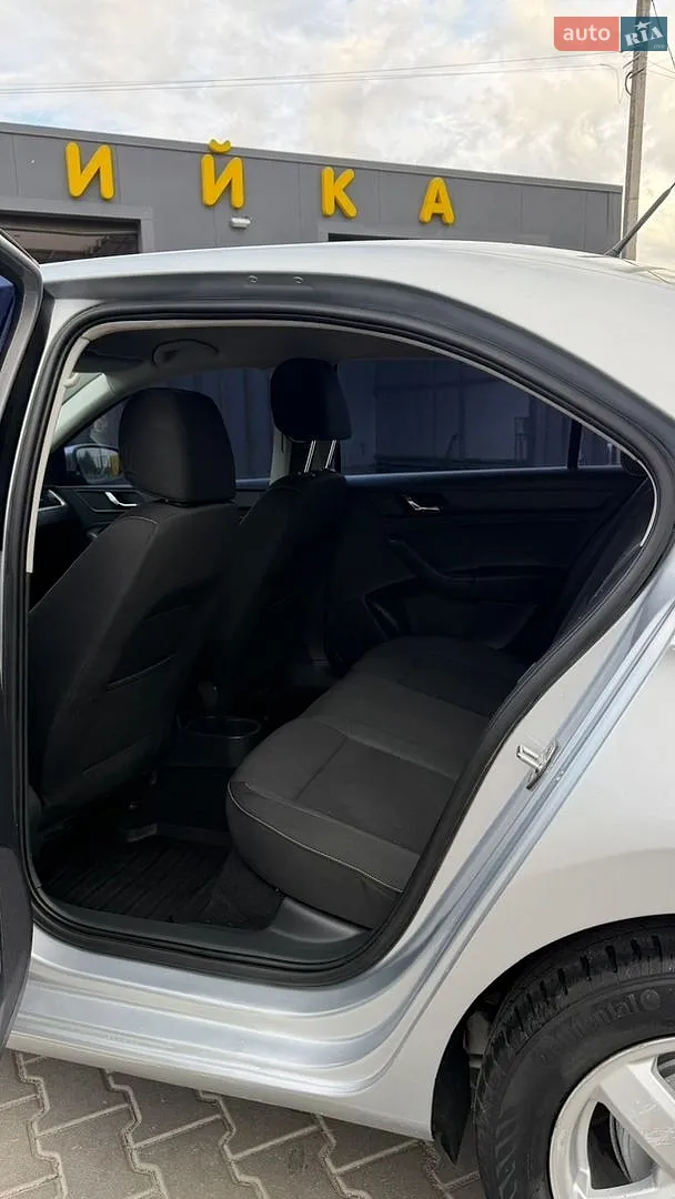 2013 Skoda Rapid - мініатюра 13