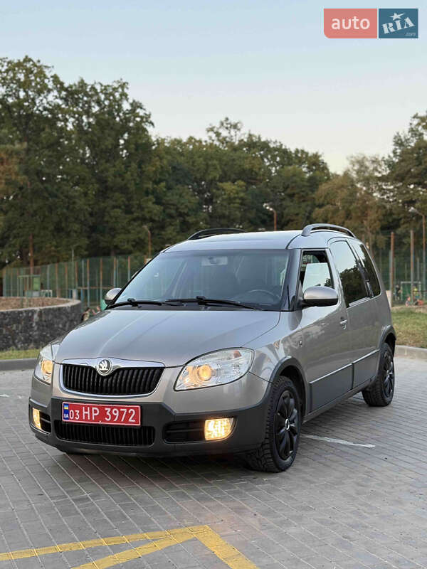 Мінівен Skoda Roomster Scout 2008 в 