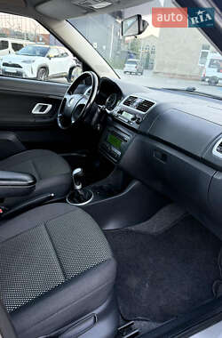 Мінівен Skoda Roomster Scout 2008 в 