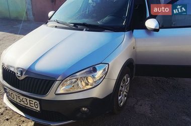 Минивэн Skoda Roomster Scout 2013 в Ужгороде