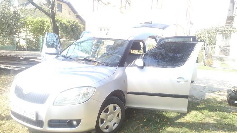 Мінівен Skoda Roomster 2008 в Івано-Франківську