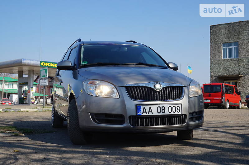 Універсал Skoda Roomster 2009 в Самборі