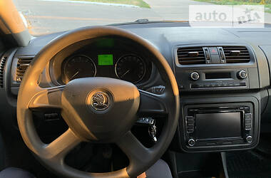 Минивэн Skoda Roomster 2013 в 