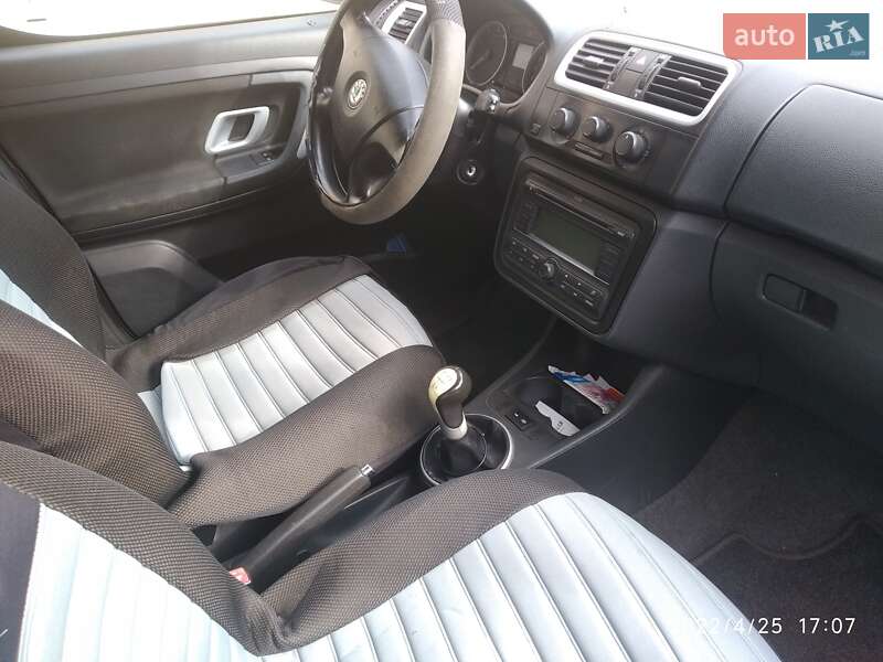 Микровэн Skoda Roomster 2009 в Любешове