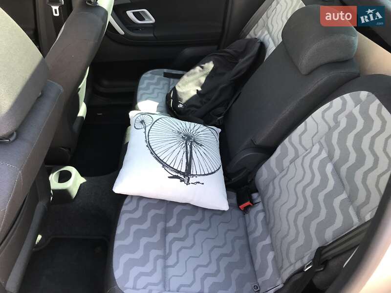 Микровэн Skoda Roomster 2009 в Ровно