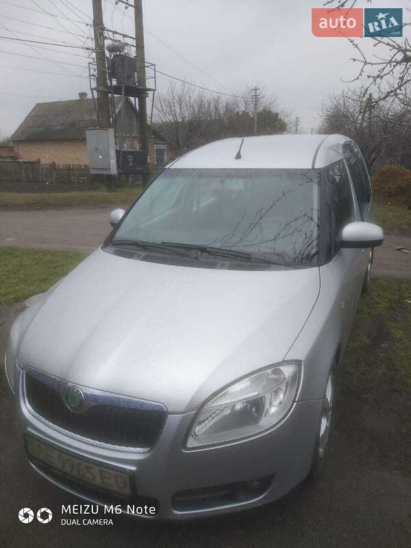 Микровэн Skoda Roomster 2007 в Покрове