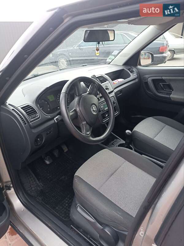 Микровэн Skoda Roomster 2013 в Киеве фото 6 Микровэн Skoda Roomster 2013 в Киеве