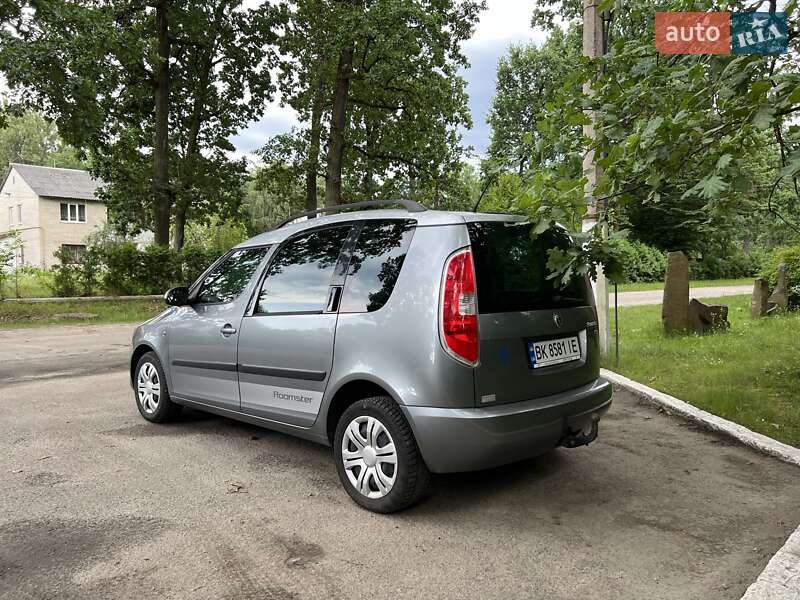 Микровэн Skoda Roomster 2010 в Ровно