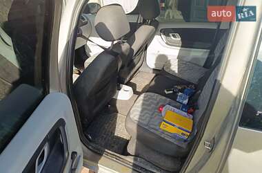 Микровэн Skoda Roomster 2006 в 