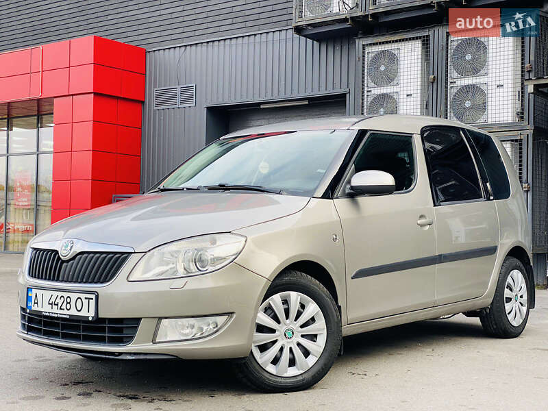 Микровэн Skoda Roomster 2011 в Днепре