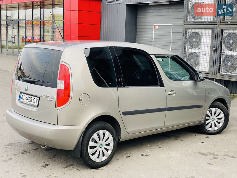 Микровэн Skoda Roomster 2011 в Днепре
